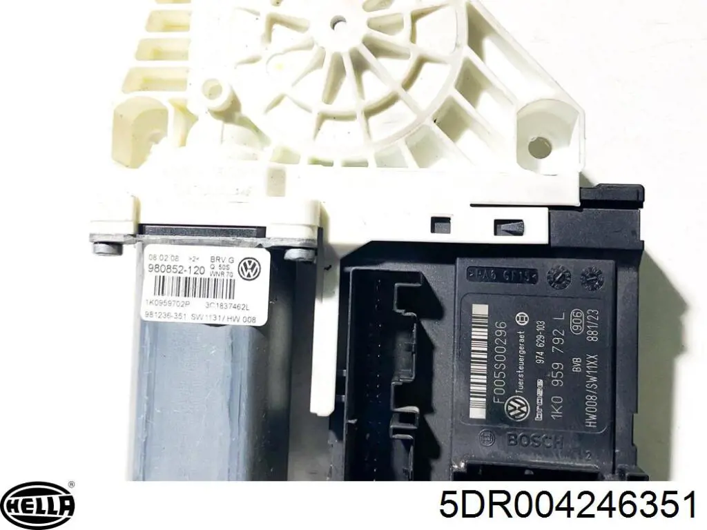 Реле генератора 5DR004246351 HELLA