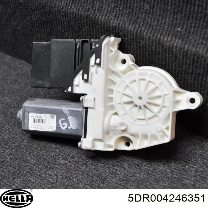 Реле регулятор генератора HELLA 5DR004246351