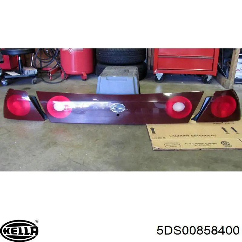 5DS00858400 HELLA 