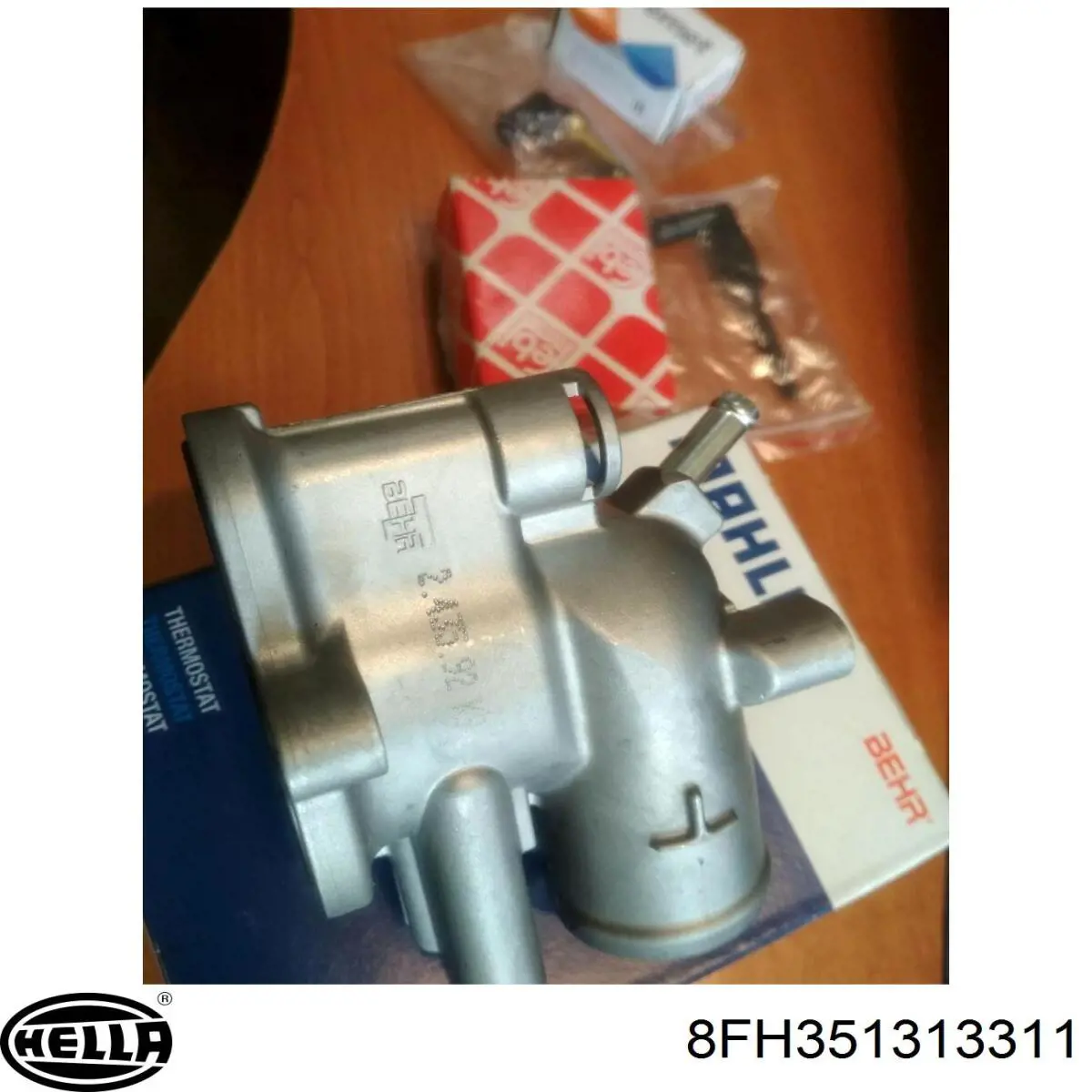 Радіатор обігрівача HELLA 8FH351313311