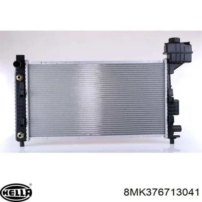 A1685000202 Mercedes Радіатор охолодження двигуна