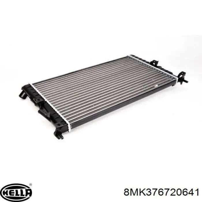 Радіатор 551608A6 Polcar