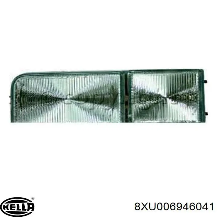 Заглушка/ решітка протитуманних фар бампера переднього, права Volkswagen Passat (B3, B4, 3A5, 351) (Фольцваген Пассат)