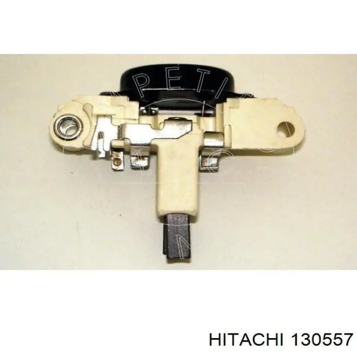 Реле регулятор генератора Hitachi 130557
