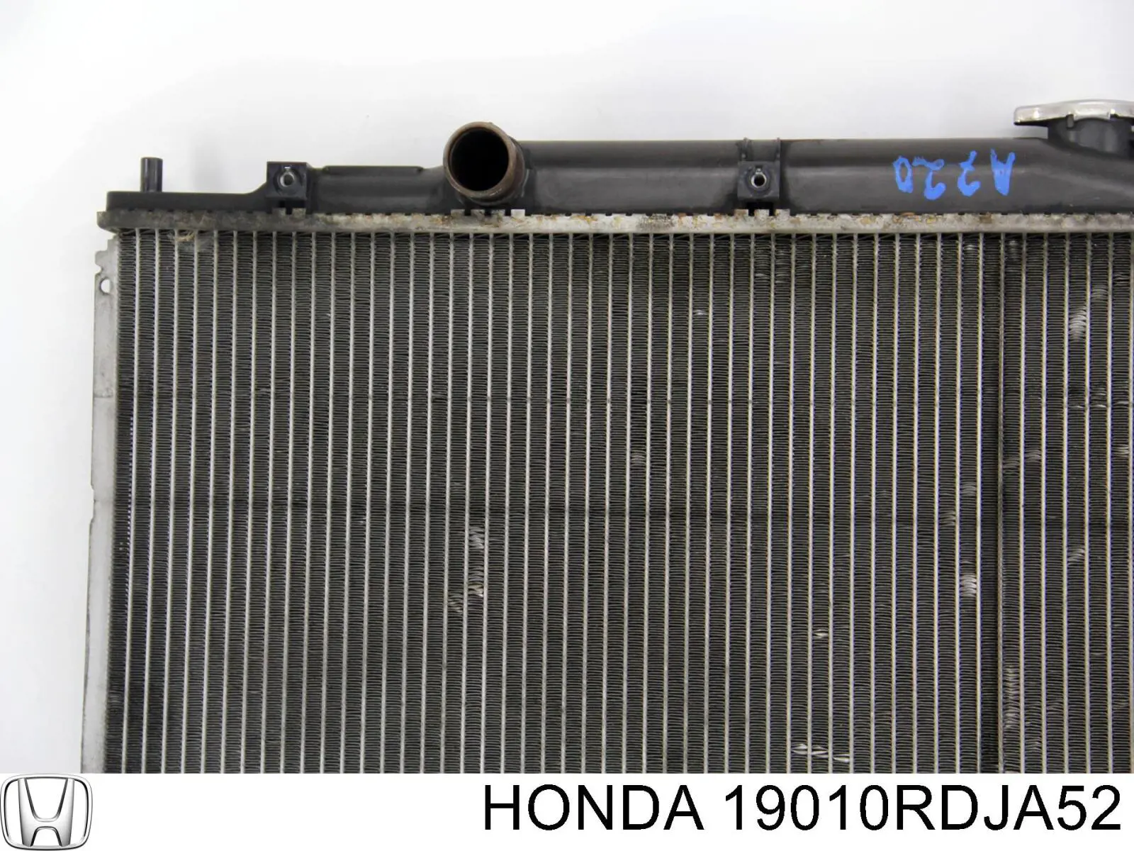 Радіатор охолодження двигуна на Acura MDX YD1