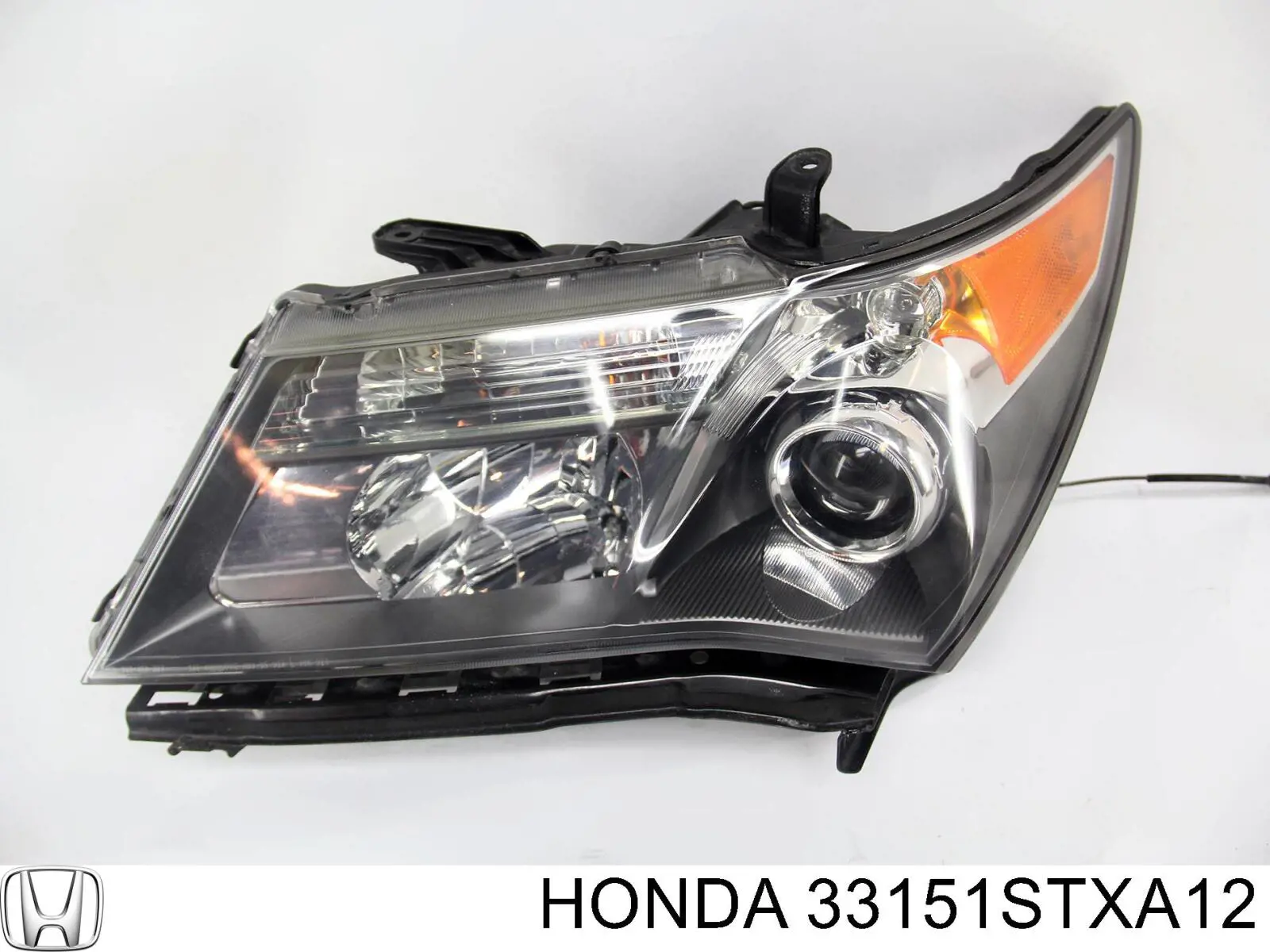 33151STXA12 Honda Фари