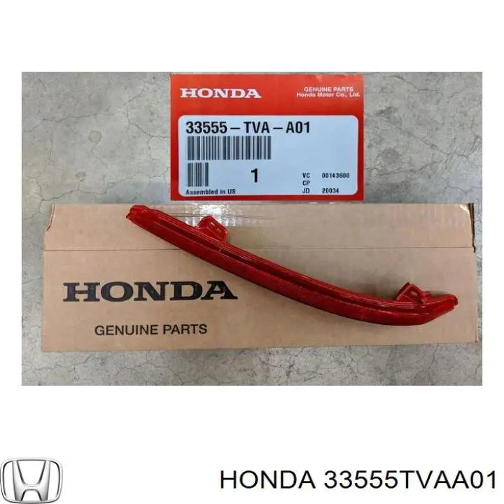 Катафот (відбивач) заднього бампера, лівий Honda Accord 10 (Хонда Аккорд)