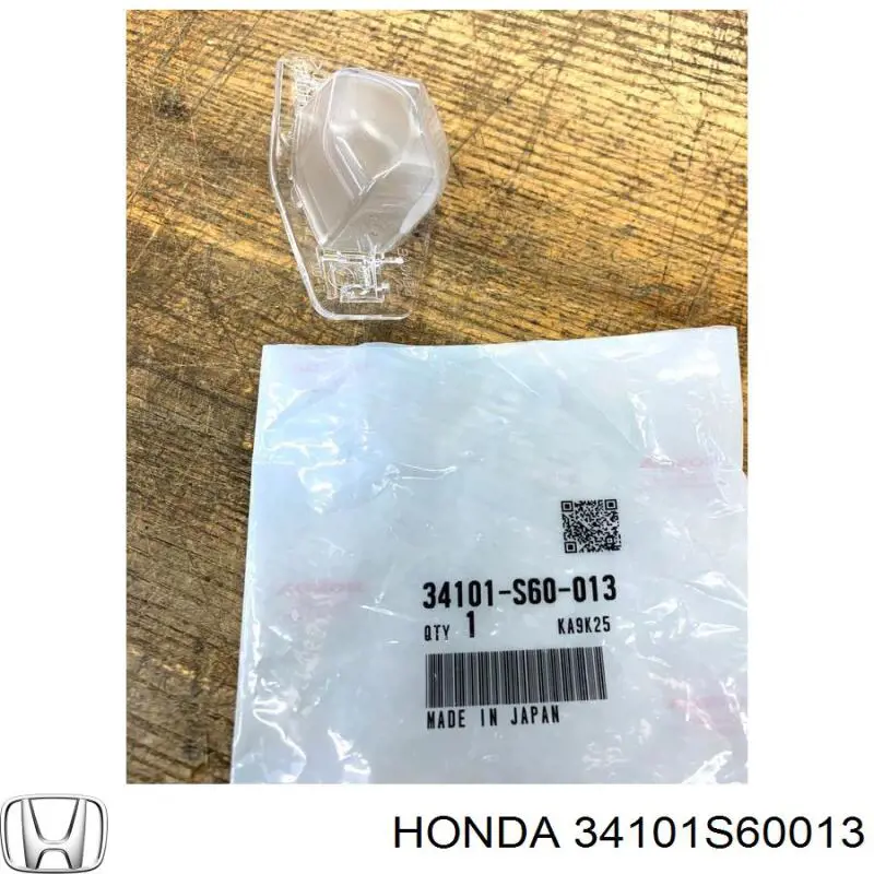 Ліхтар підсвічування заднього номерного знака на Honda CR-V (RE)