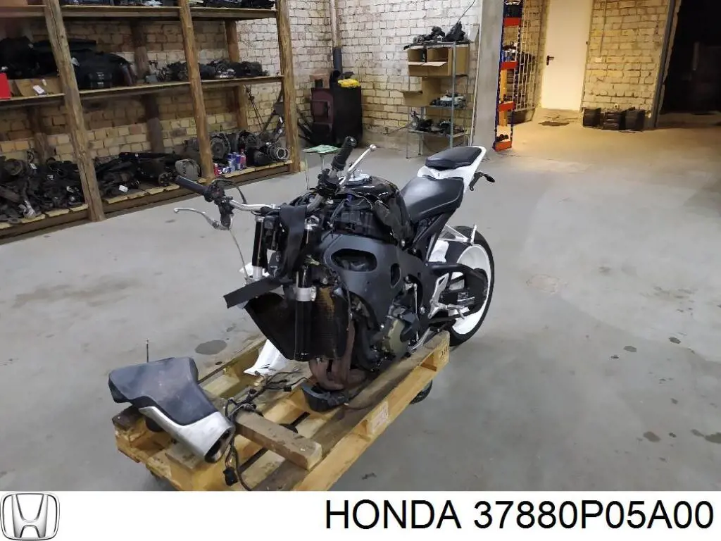 Купити 37880P05A00 Honda Датчик температури впускного повітря