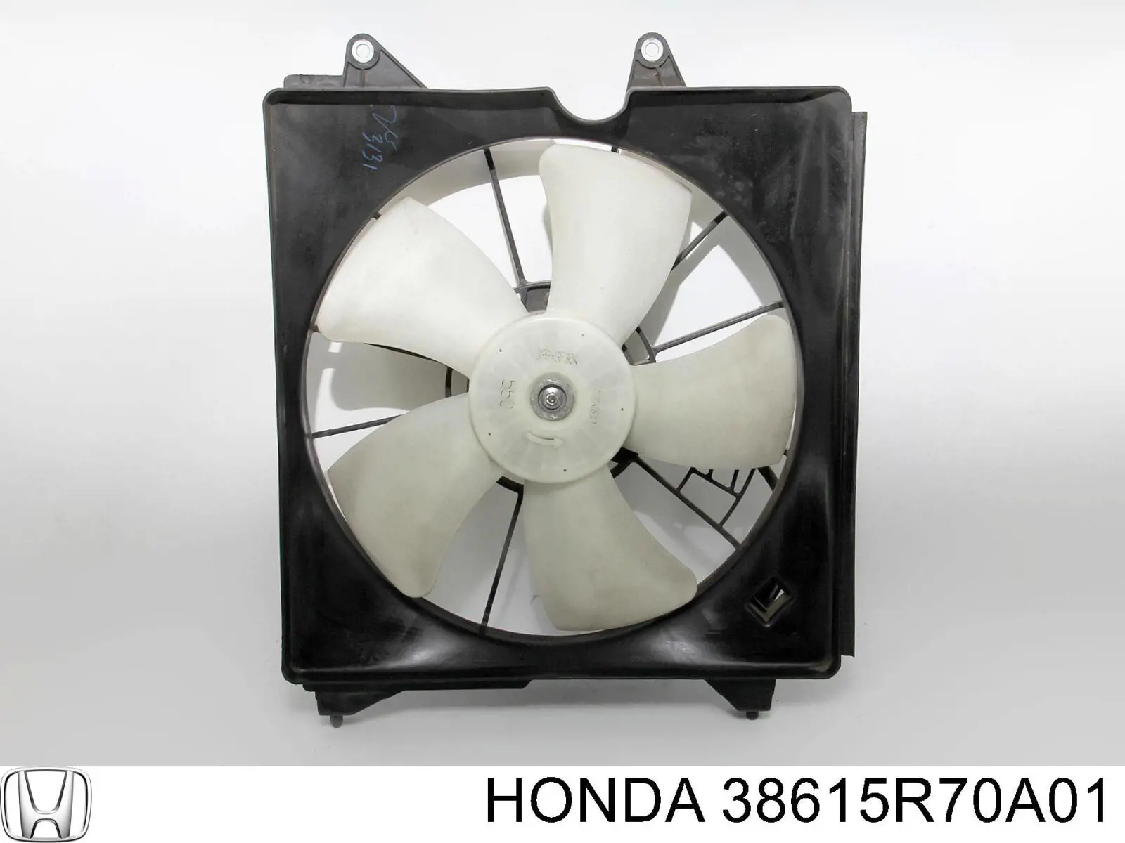 38615R8AA01 Honda Дифузор (кожух) радіатора кондиціонера
