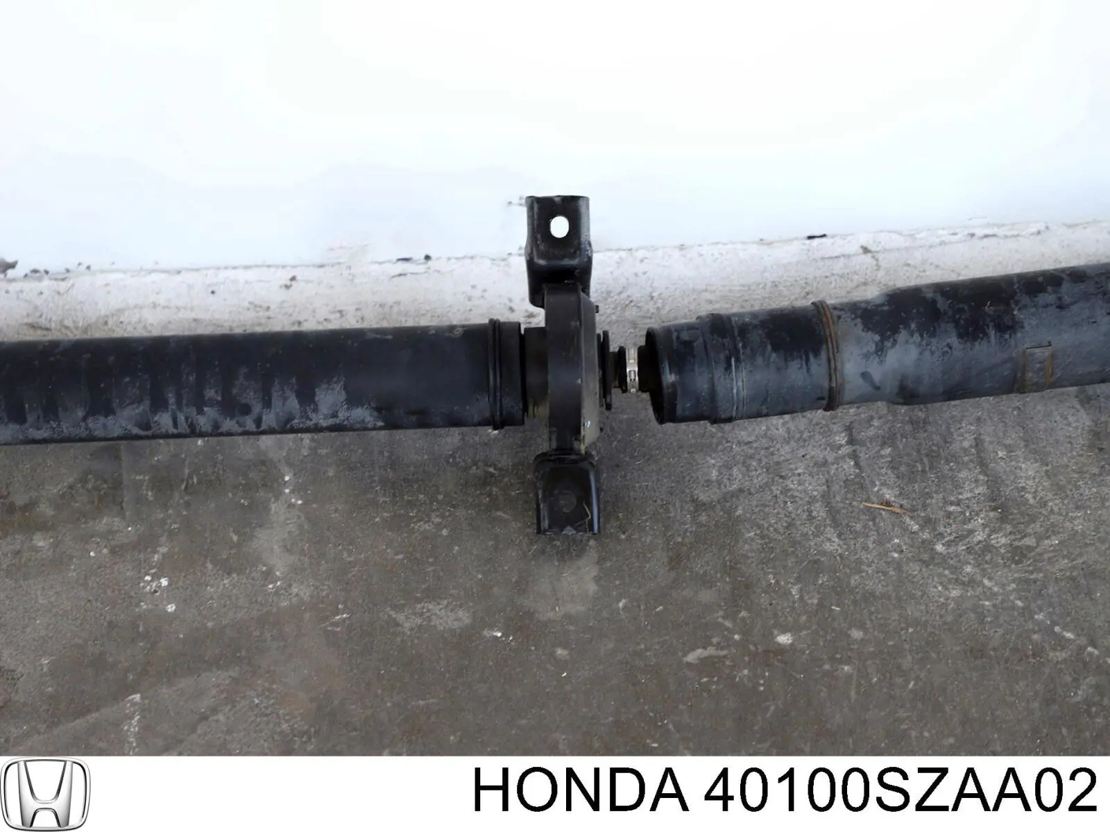 40100SZAA02 Honda Вал карданний основний заднього моста
