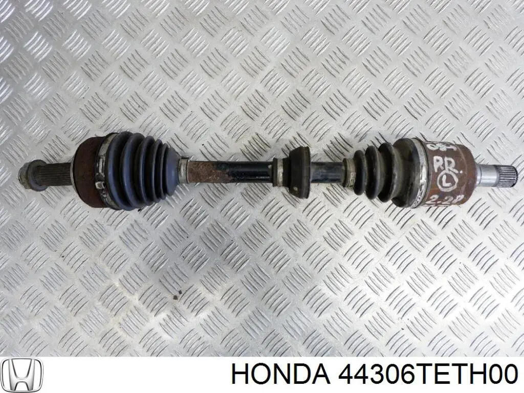 Піввісь права 44306TETH00 Honda