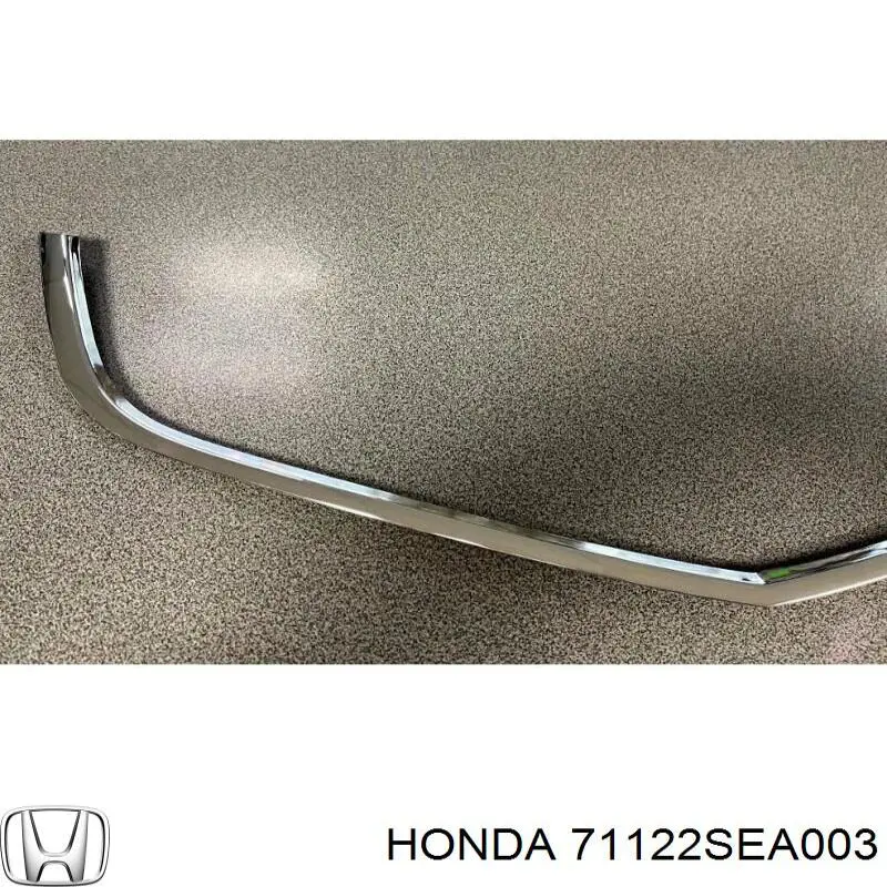 Молдинг решітки радіатора, нижній Honda Accord 7 (CL, CM) (Хонда Аккорд)