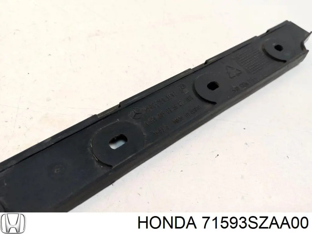 Направляюча заднього бампера, права Honda 71593SZAA00 ціна, від 12.81 USD