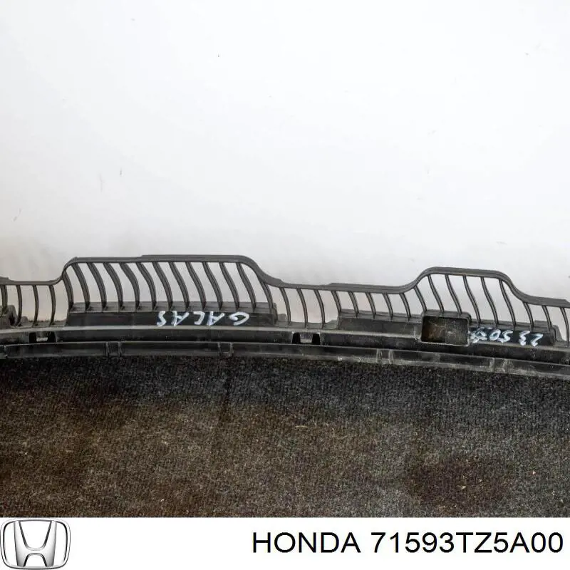 71593TZ5A00 Honda Напрямна заднього бампера, права