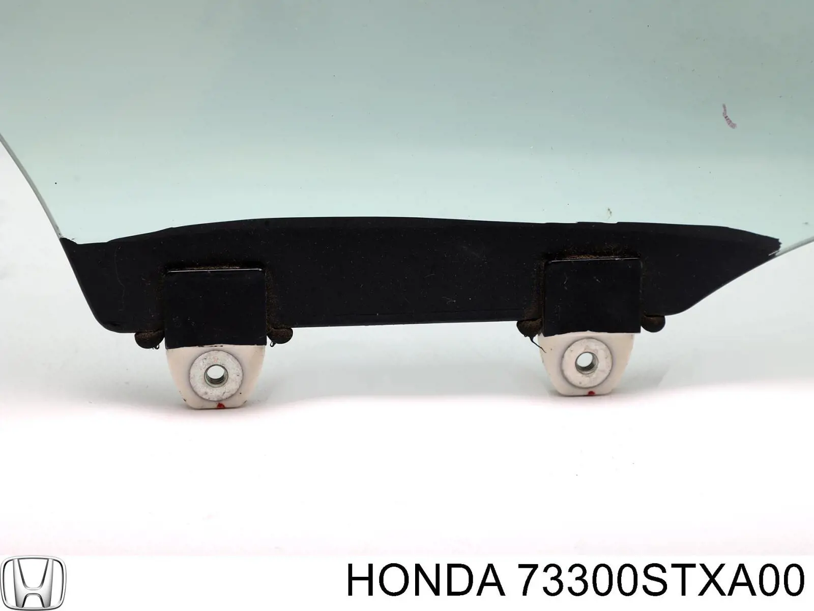 Скло передньої правої двері Honda 73300STXA00 ціна, від 39.40 USD
