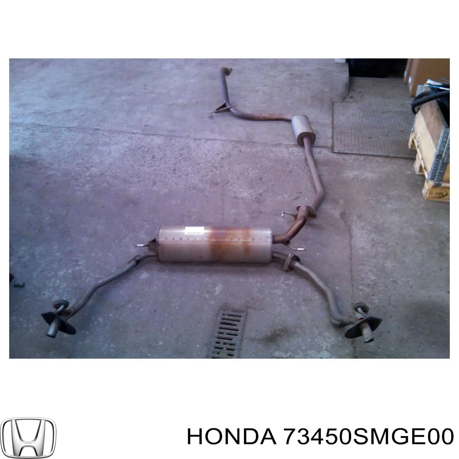 Скло задньої двері лівої Honda Civic 8 (FK1) (Хонда Цивік)