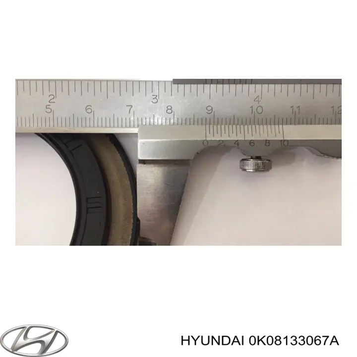 0K08133067A Hyundai/Kia Сальник передньої маточини