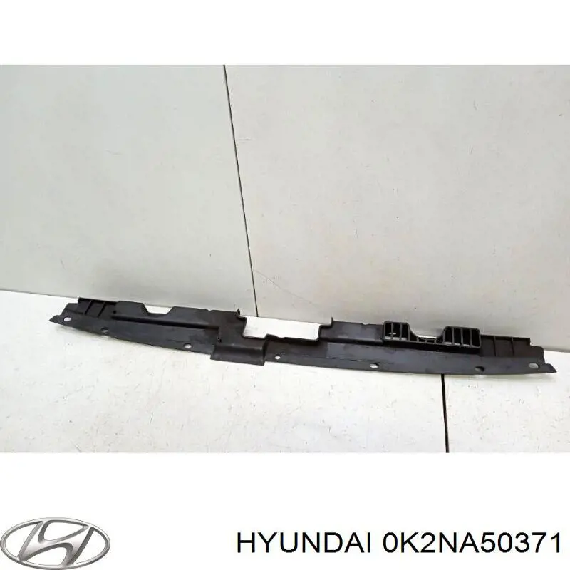 Накладка дифузора радіатора верхня Hyundai/Kia 0K2NA50371 ціна, від 6.33 USD