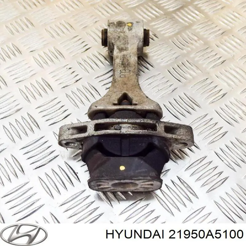 Подушка (опора) двигуна, передня на Hyundai I30 (GDH)