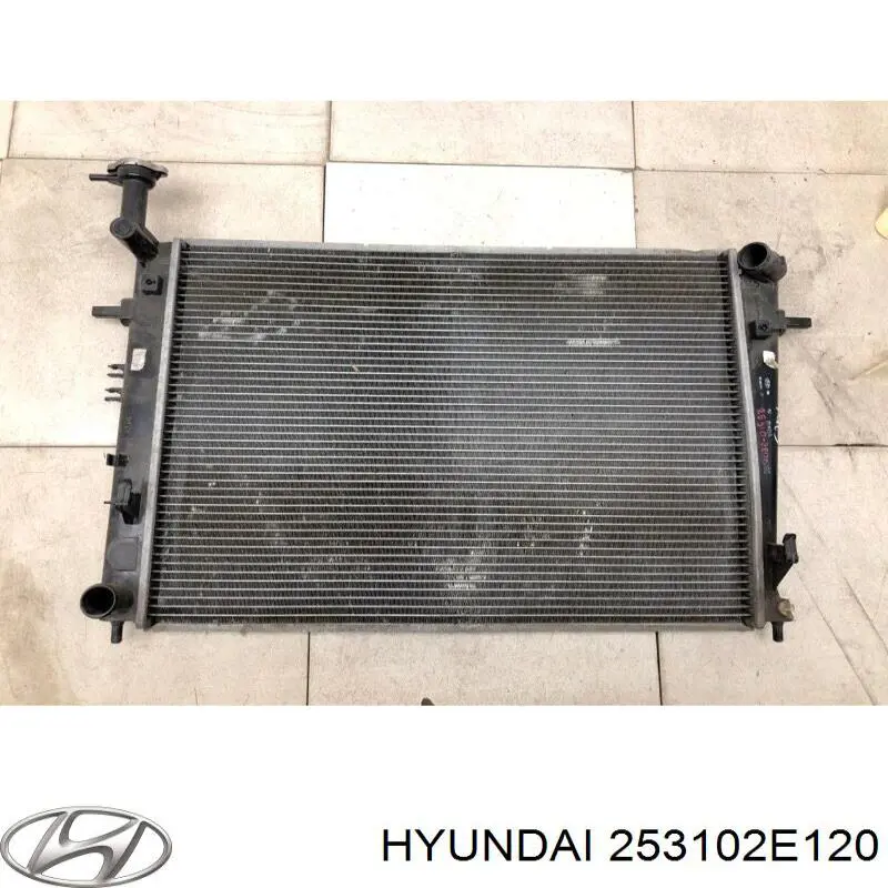 Радіатор 253102E120 Hyundai/Kia