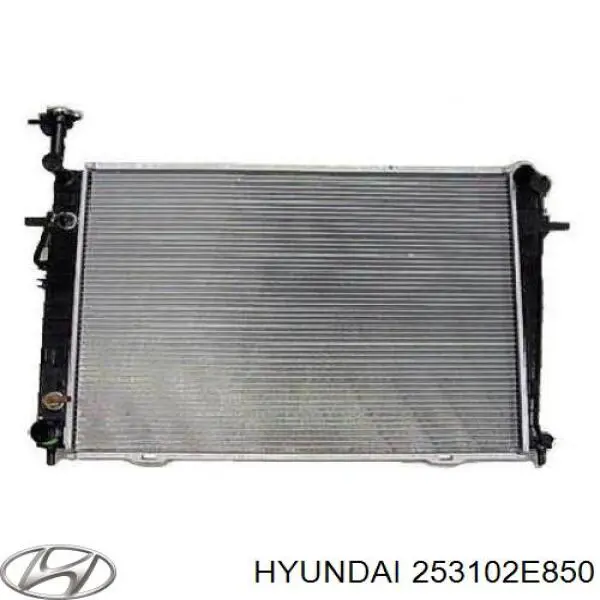 Радіатор основний Hyundai/Kia 253102E850 ціна, від 73.34 USD