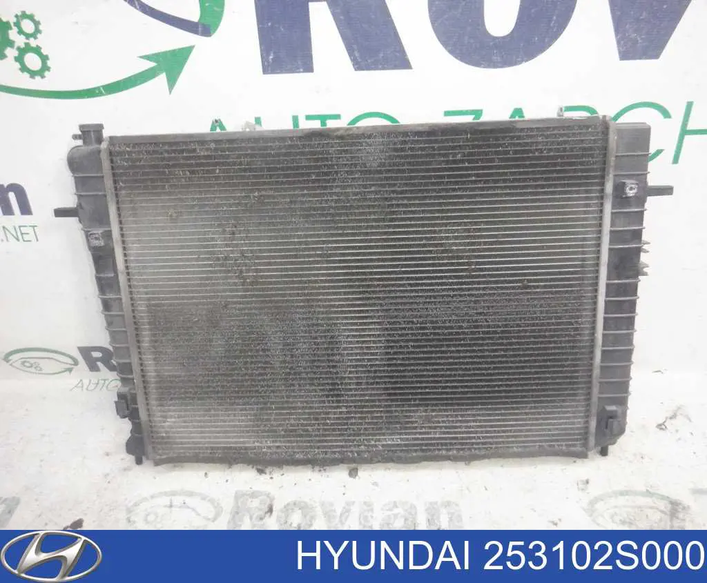 Радіатор основний Hyundai/Kia 253102S000 ціна, від 56.57 USD