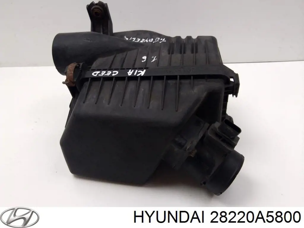 Купити 28220A5800 Hyundai/Kia Патрубок повітряний, вхід повітряного фільтра