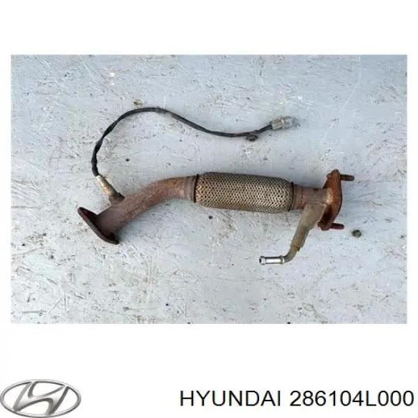 286104L000 Hyundai/Kia глушник, передня частина