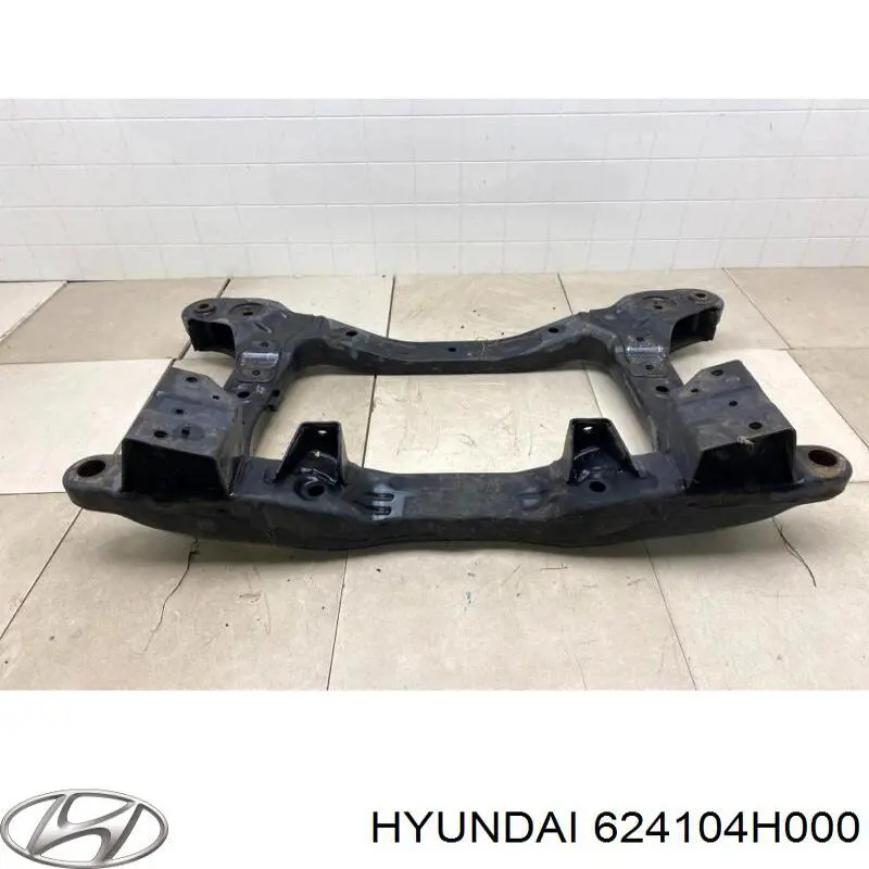 624104H005 Hyundai/Kia балка передньої підвіски, підрамник