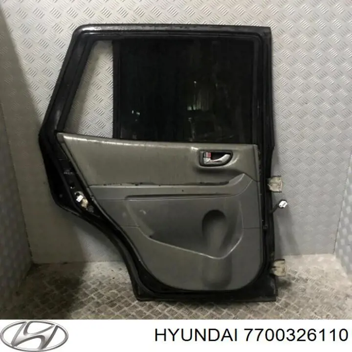 Двері задні, ліві Hyundai Santa Fe 1 (Хендай Санта фе)