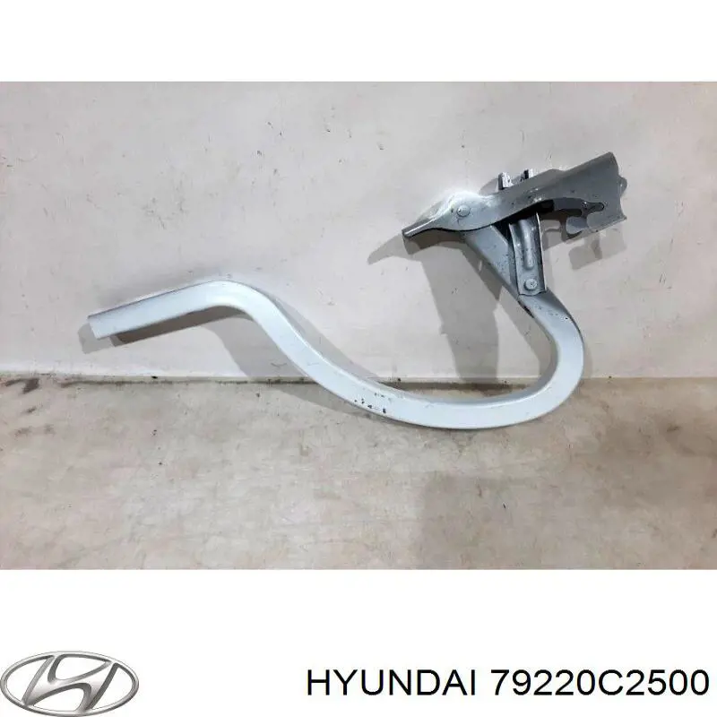 79220C2500 Hyundai/Kia 