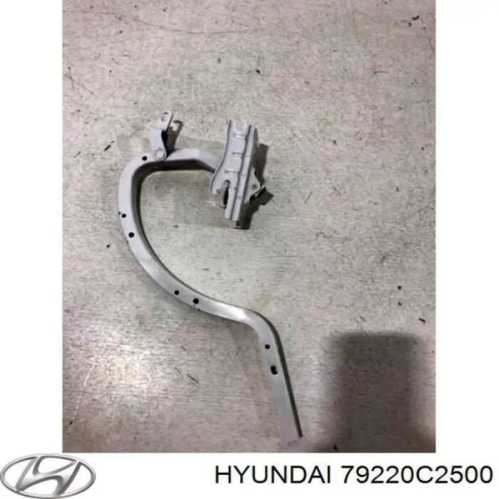  Hyundai/Kia 79220C2500 ціна, від 50.56 USD