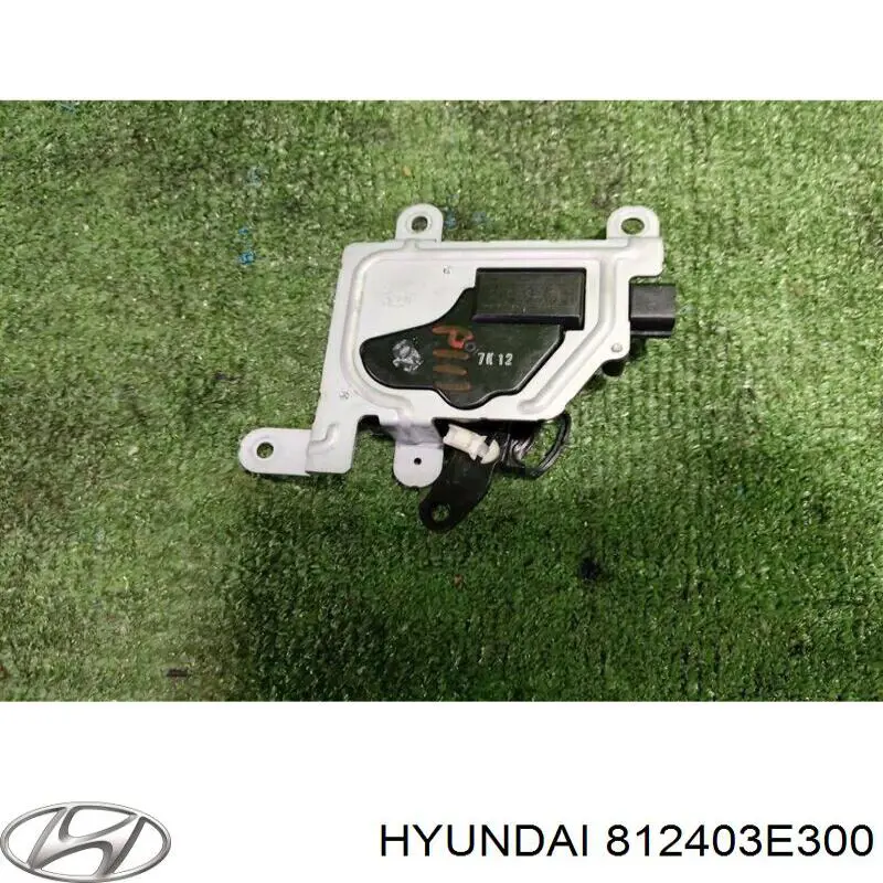 812403E300 Hyundai/Kia Замок п'ятих дверей