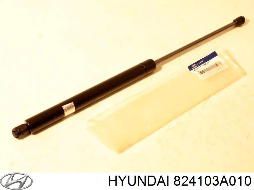 824103A010 Hyundai/Kia скло передніх дверей, правою