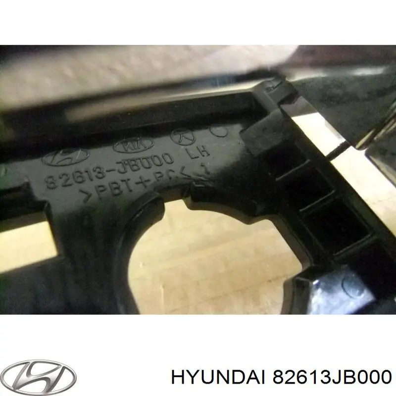  82613JB000 Hyundai/Kia
