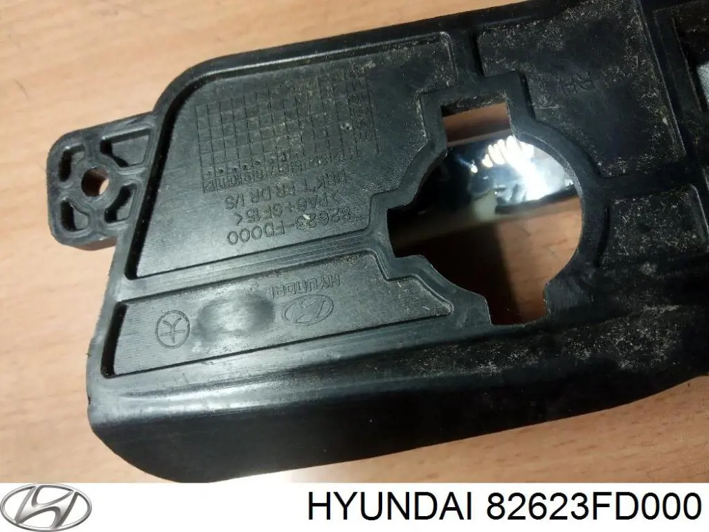  82623FD000 Hyundai/Kia