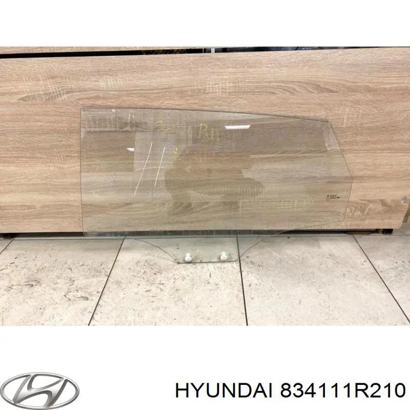 Скло задньої двері лівої Hyundai SOLARIS (SBR11) (Хендай Соляріс)