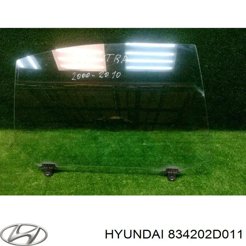 Скло задньої двері правої Hyundai Elantra (XD) (Хендай Елантра)