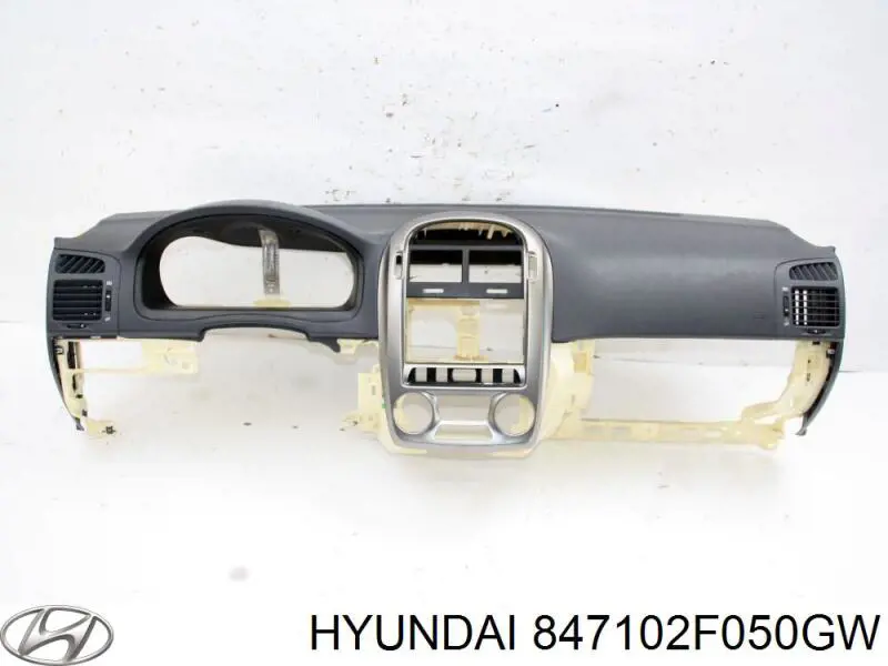 847102F050GW Hyundai/Kia панель салону передня "торпедо", верхня частина