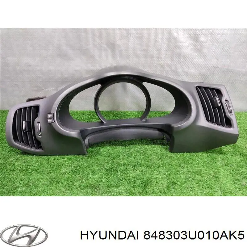 Купити 848303U010AK5 Hyundai/Kia Облицювання щитка приладів "торпедо"