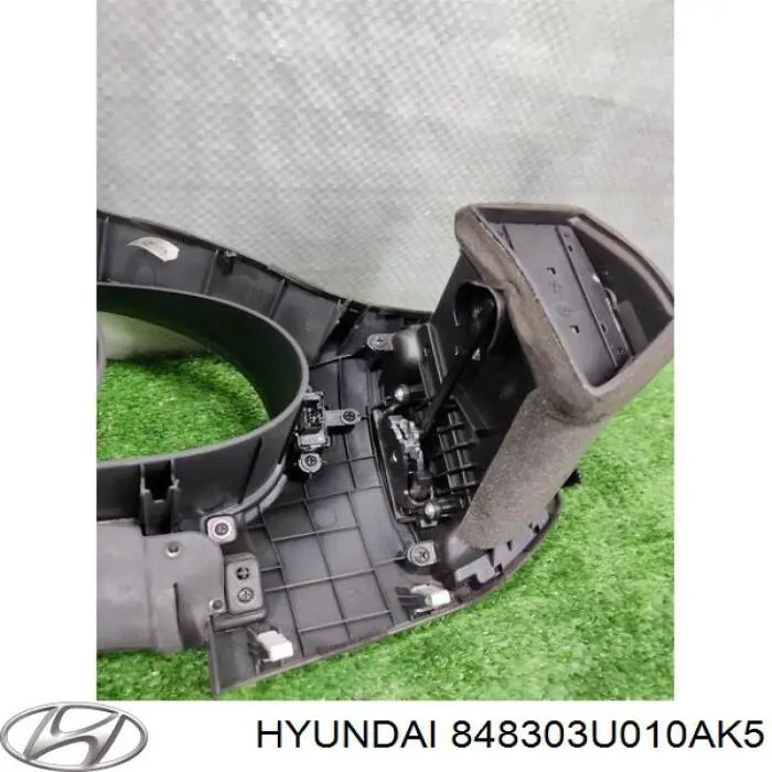 Облицювання щитка приладів "торпедо" Hyundai/Kia 848303U010AK5 ціна, від 63.33 USD
