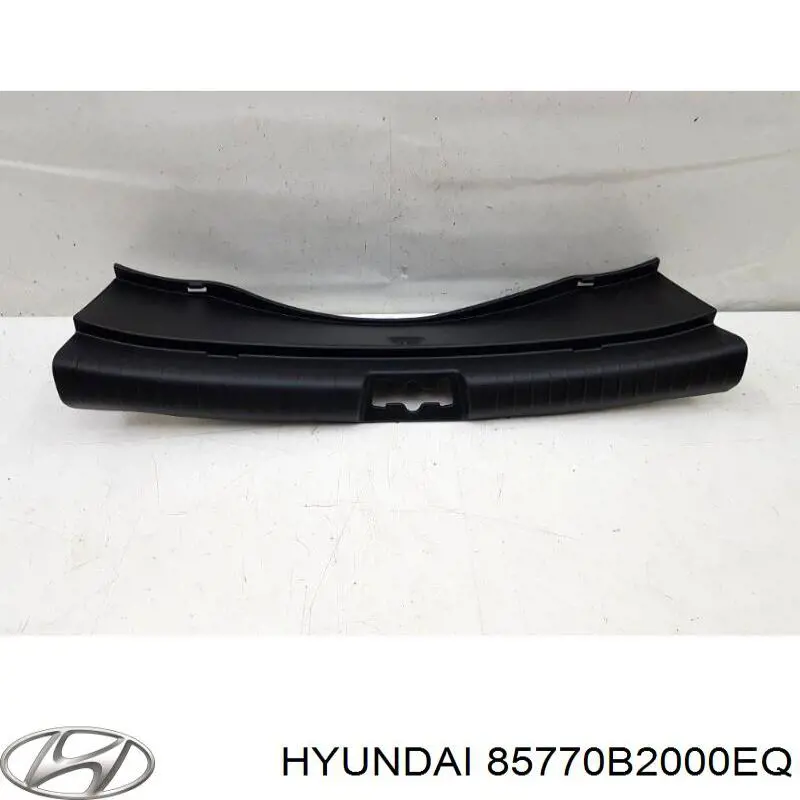 85770B2000EQ Hyundai/Kia Облицювання задньої панелі багажника