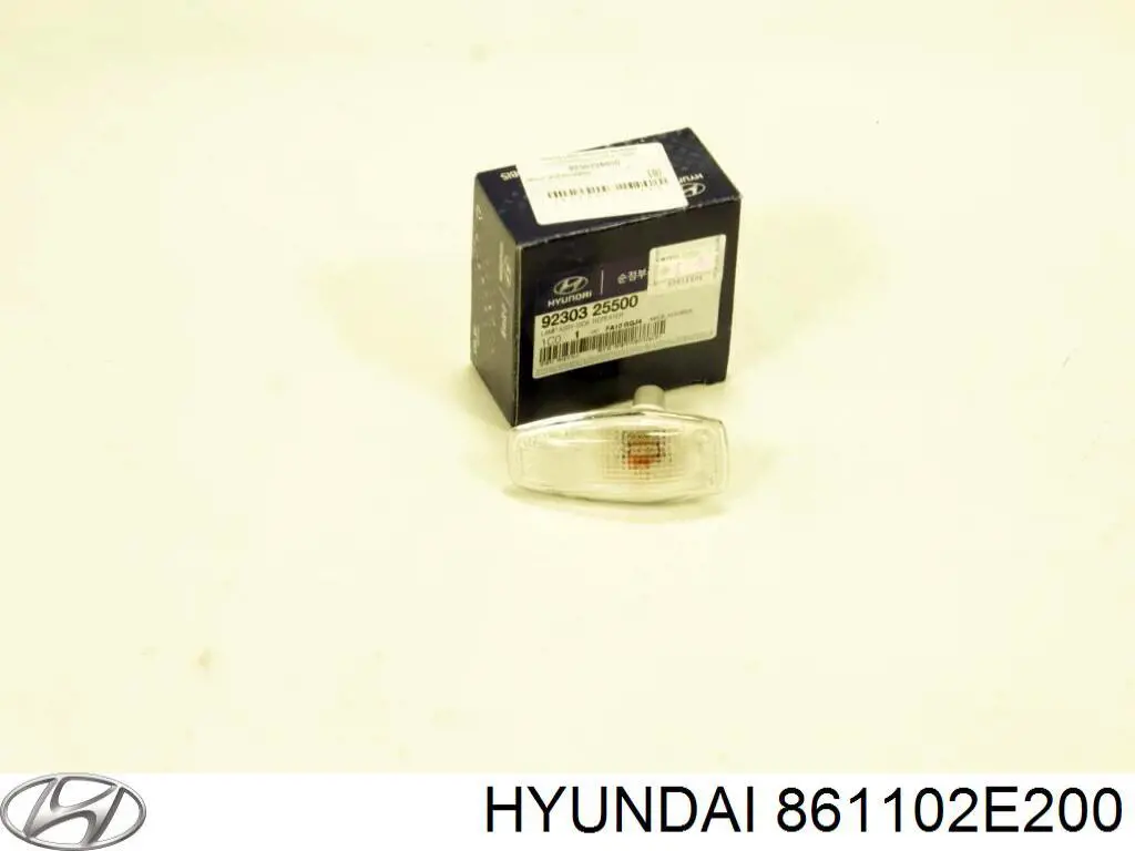 861102E200 Hyundai/Kia скло лобове