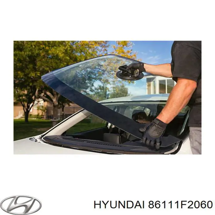 Лобове скло на Hyundai Elantra AD