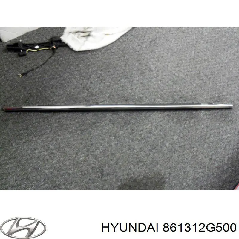 Молдинг лобового скла Hyundai/Kia 861312G500