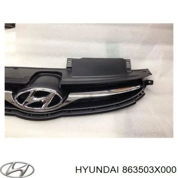 Решетка радиатора на Hyundai Elantra MD