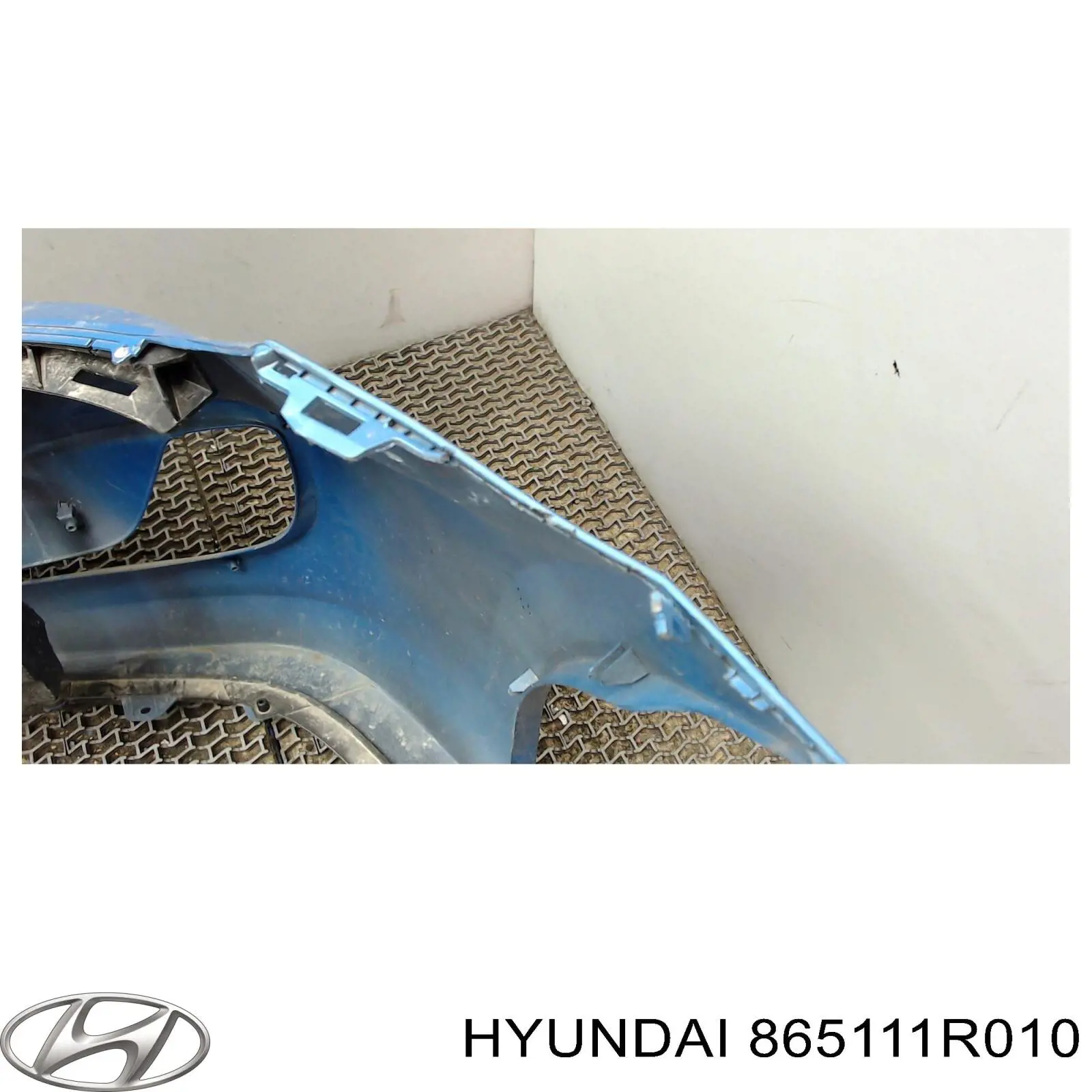 Передній бампер на Hyundai Accent SB