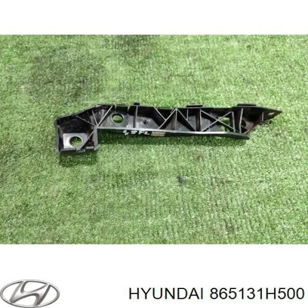 865131H500 Hyundai/Kia кронштейн бампера переднього, зовнішній лівий