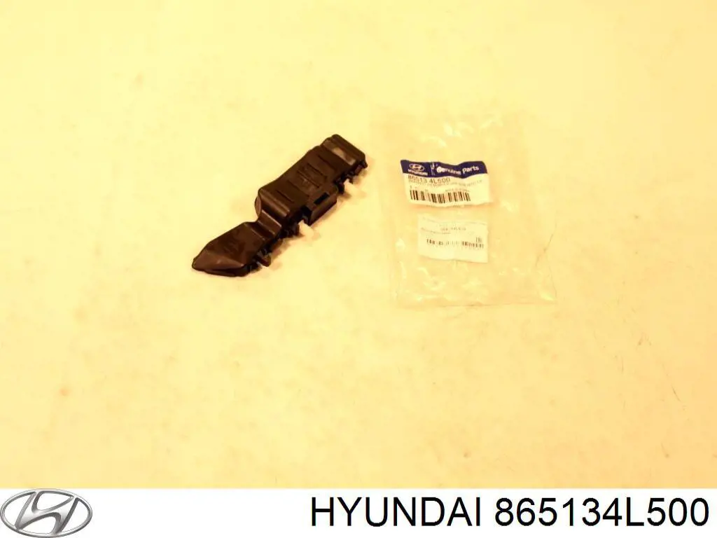 865134L500 Hyundai/Kia кронштейн бампера переднього, зовнішній лівий